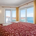 度假居 2 Bedroom In 萨武德里亚